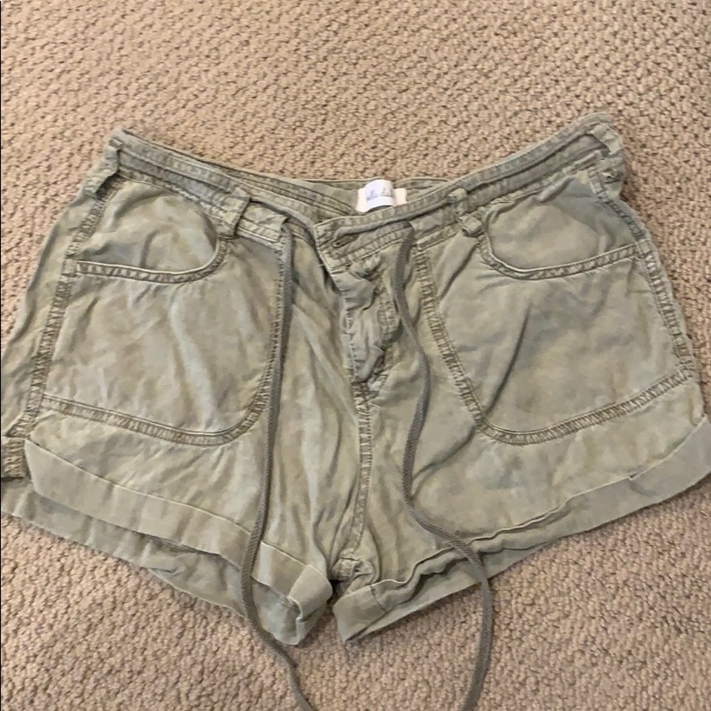 Bella Dahl tie waist shorts